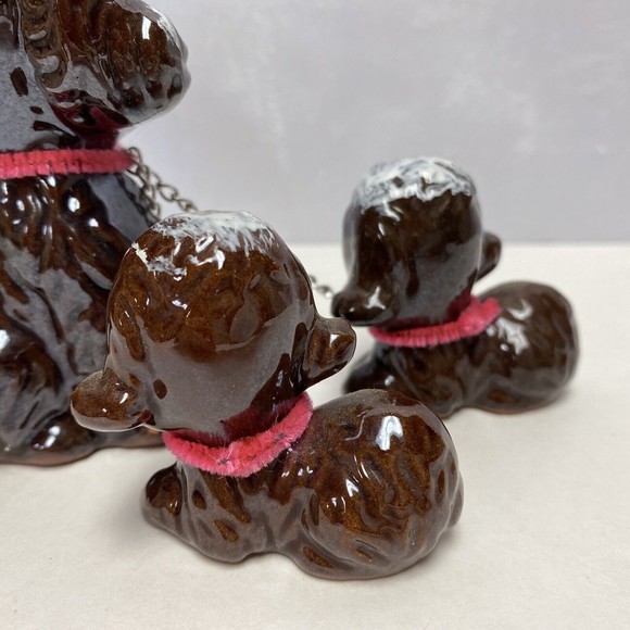 Vintage Retro Brown poodles chained‎ with two puppies 60’s 70’s - Picture 5 of 6